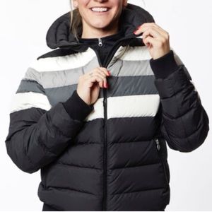 Perfect Moment Queenie Down Ski Jacket in Black Rainbow Size Large